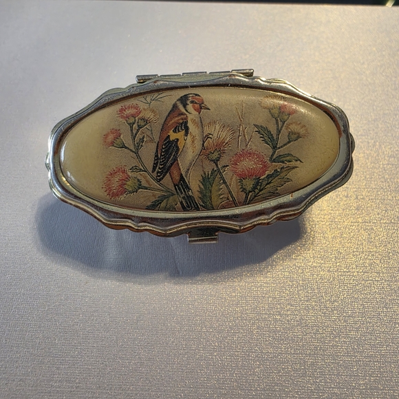 Vintage Bird Motif Trinket Box Pills Box - Picture 8 of 8